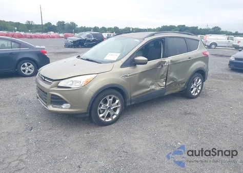2014 Ford Escape Se z USA, uszkodzony, nr VIN 1FMCU0G90EUB24108